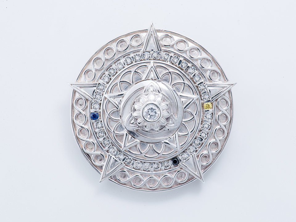 power-symbol-silver-jewelry-pendant